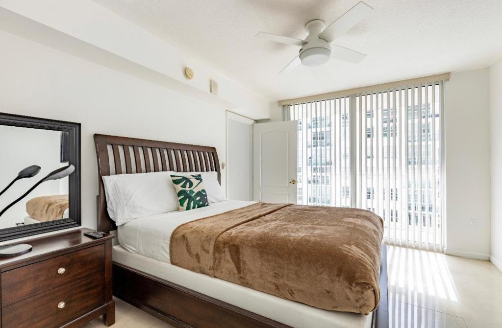 Two Bedroom Oceanview Apartment In Brickell Miami Exterior foto